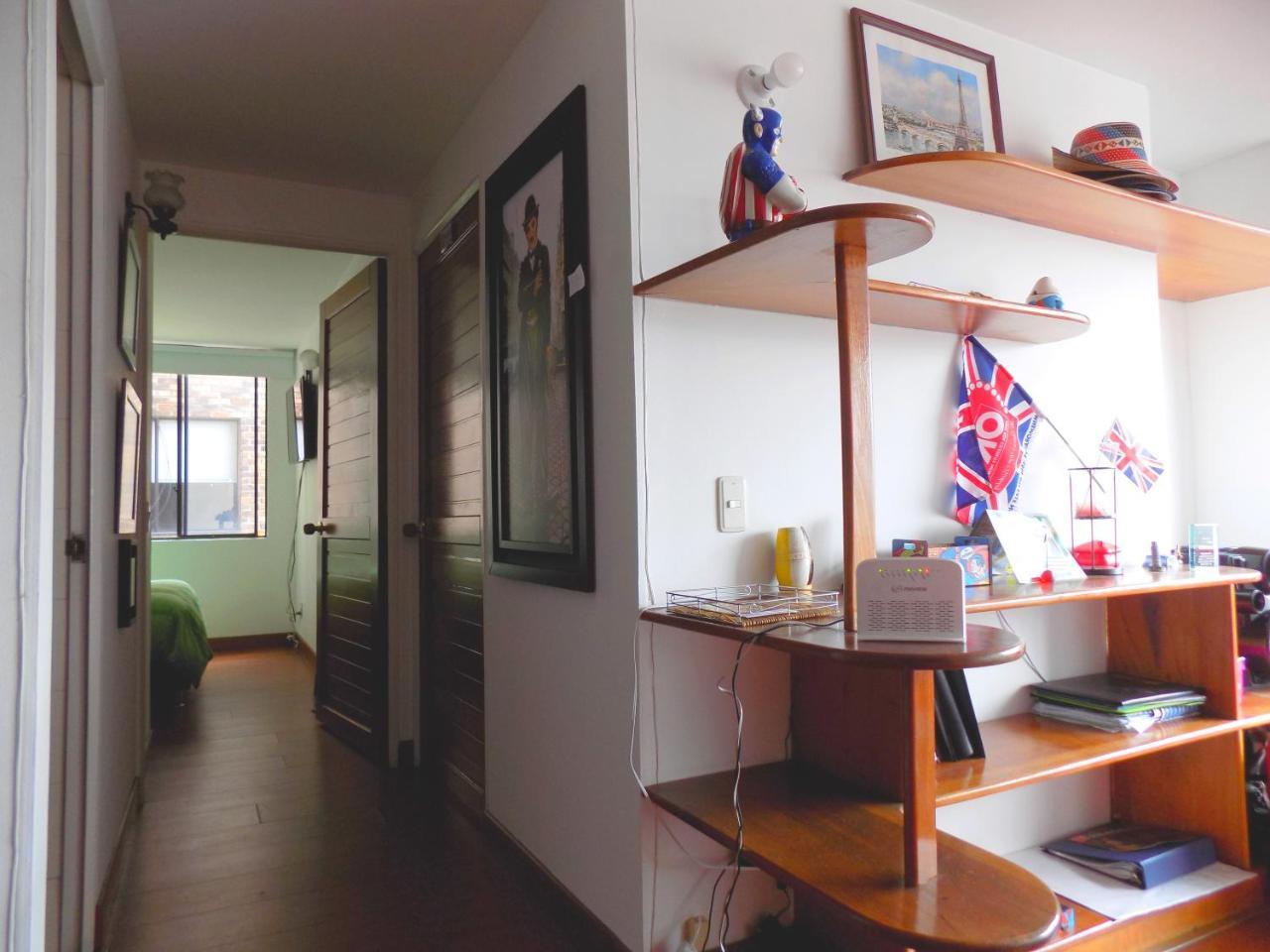 Room And Private Bathroom At Chapinero Alto ボゴタ エクステリア 写真