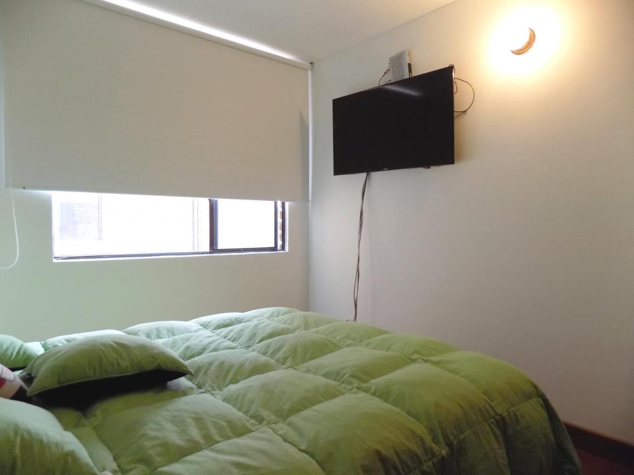 Room And Private Bathroom At Chapinero Alto ボゴタ エクステリア 写真